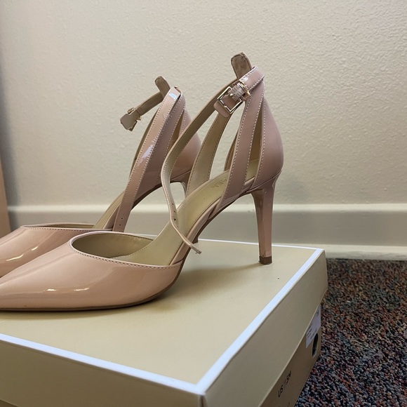 7.5 Blush Mirabel Flex Pump - Picture 5 of 5